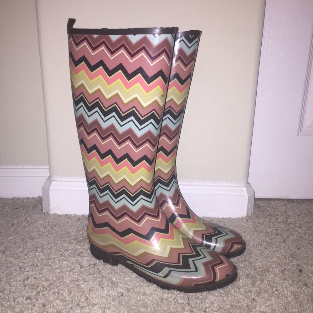 MISSONI FOR TARGET zig zag rain boots US7